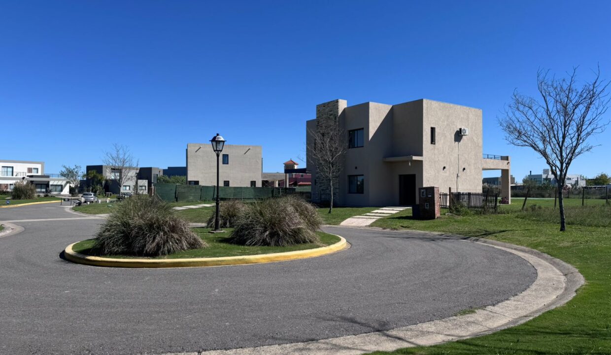 WhatsApp Image 2026-04-22 at 12.44.47